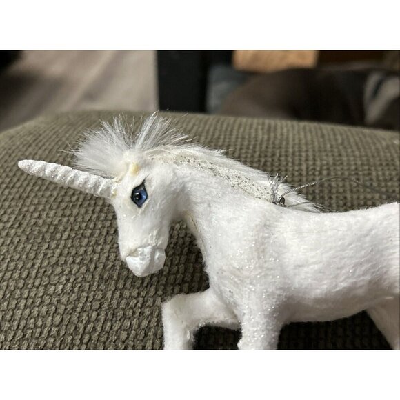 FROSTED KINGDOM MYSTICAL PLUSH WHITE GLITTER UNICORN HORSE FURRY SOFT TAIL MANE - Picture 3 of 4